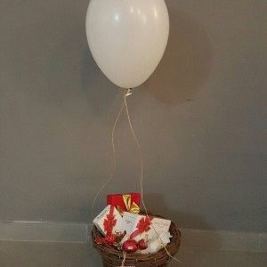 hot air balloon gift basket